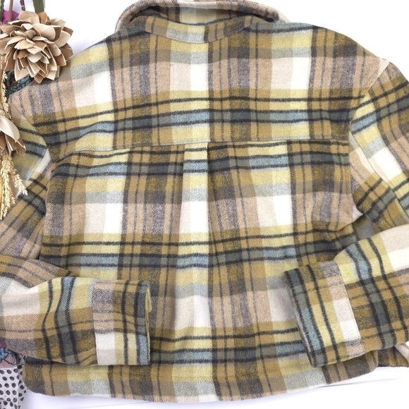 Bagatelle Collection Green Beige Plaid Cropped Jacket Sz S - Picture 13 of 13